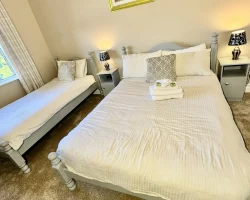 Triple room at Whitaker Lodge Swinford